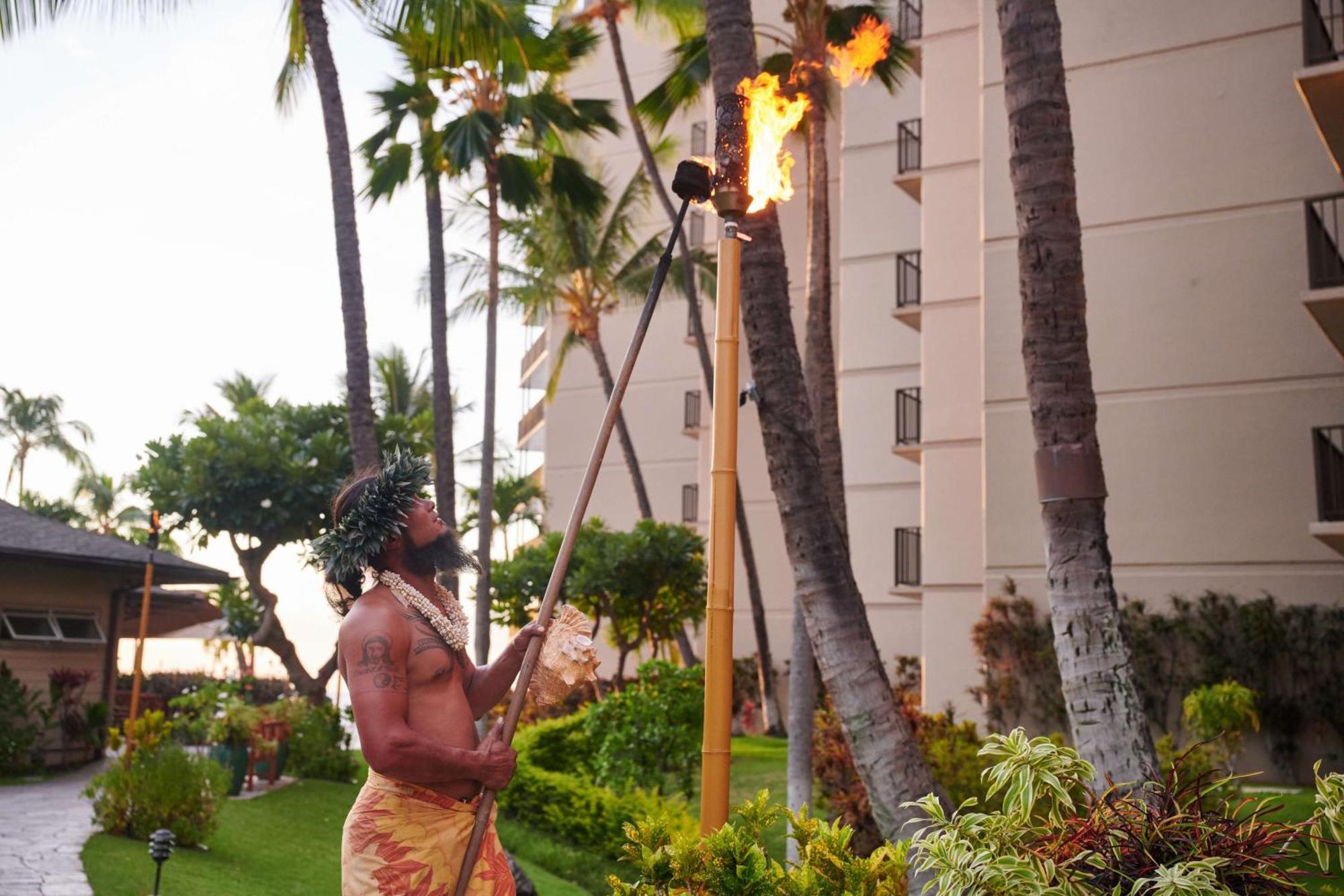 Aston Kaanapali Shores Aparthotel Lahaina Exterior photo